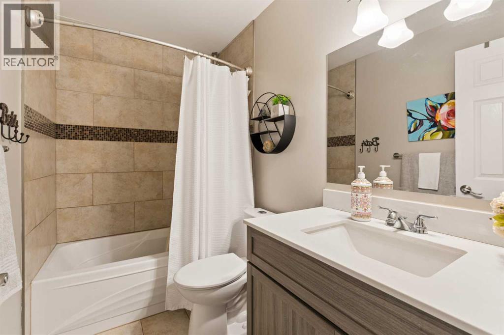 228 Midridge Crescent Se Property Photo 29