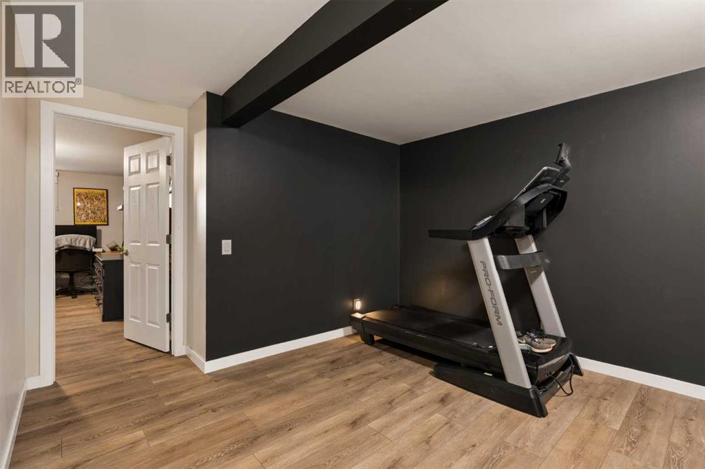 228 Midridge Crescent Se Property Photo 33