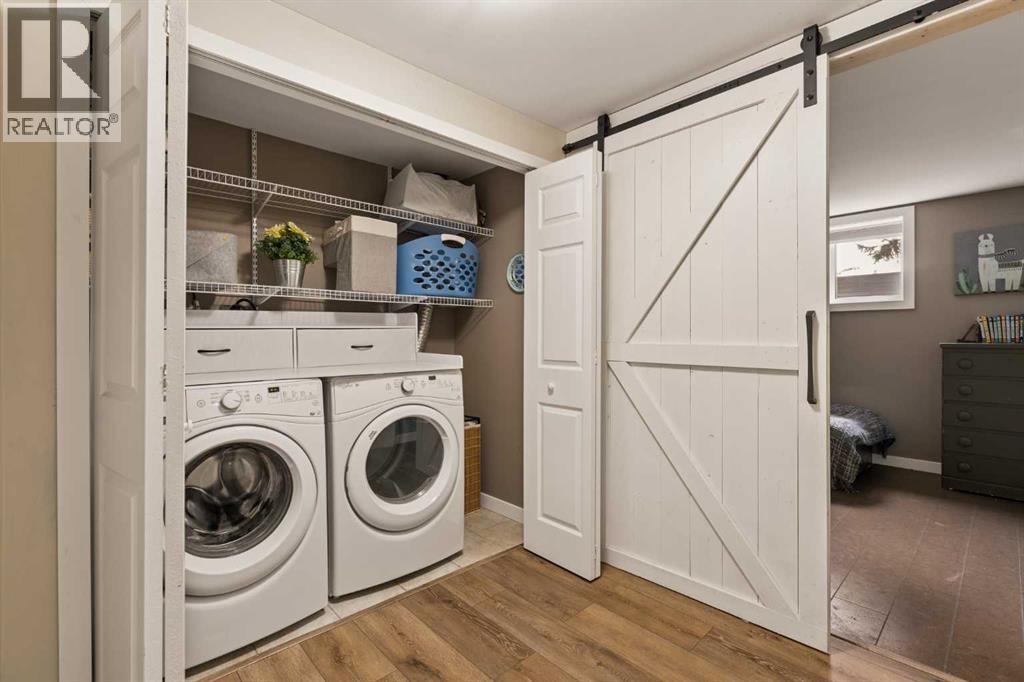 228 Midridge Crescent Se Property Photo 36