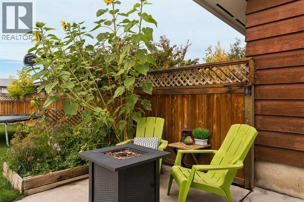 228 Midridge Crescent Se Property Photo 40