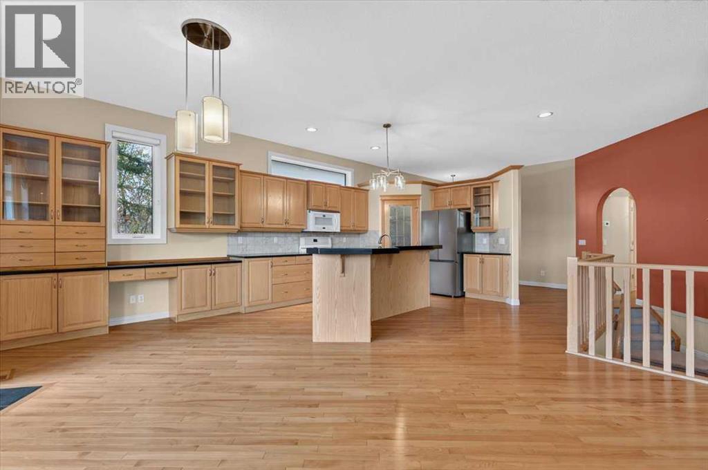 214 Kincora Heights Nw Property Photo 7