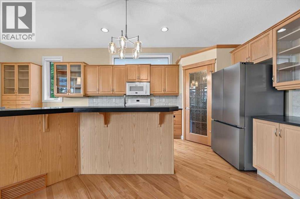 214 Kincora Heights Nw Property Photo 8