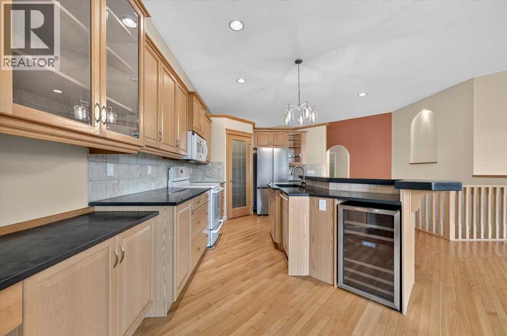 214 Kincora Heights Nw Property Photo 10