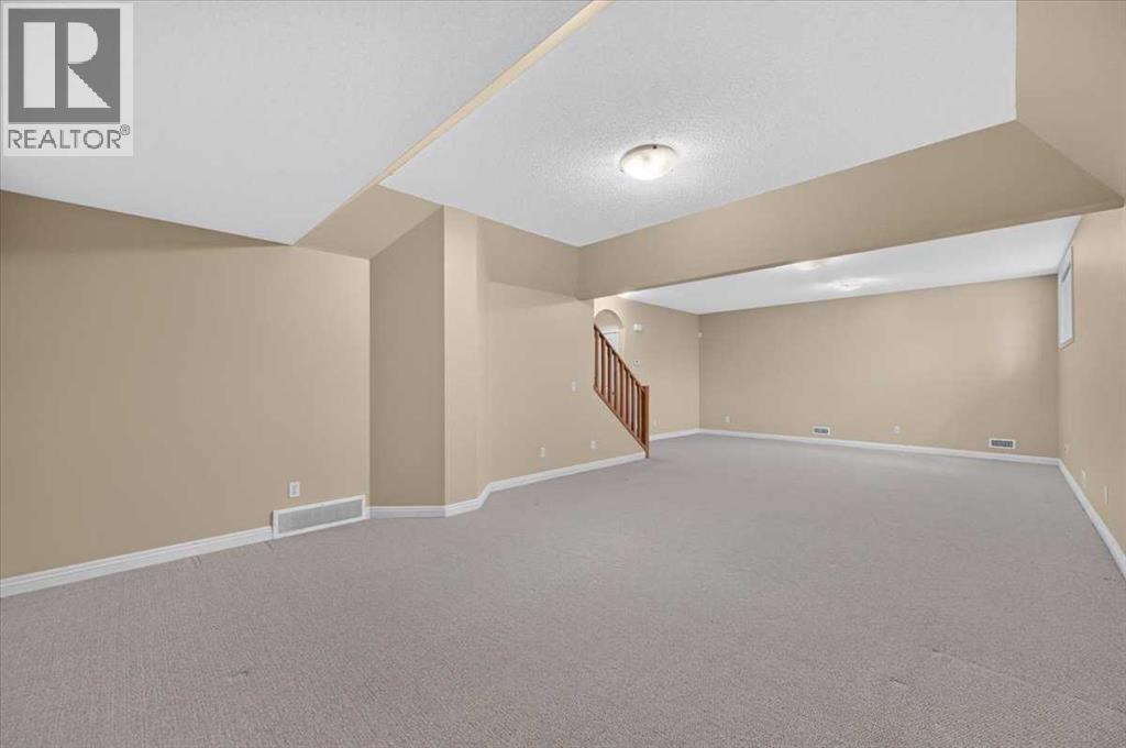 214 Kincora Heights Nw Property Photo 27