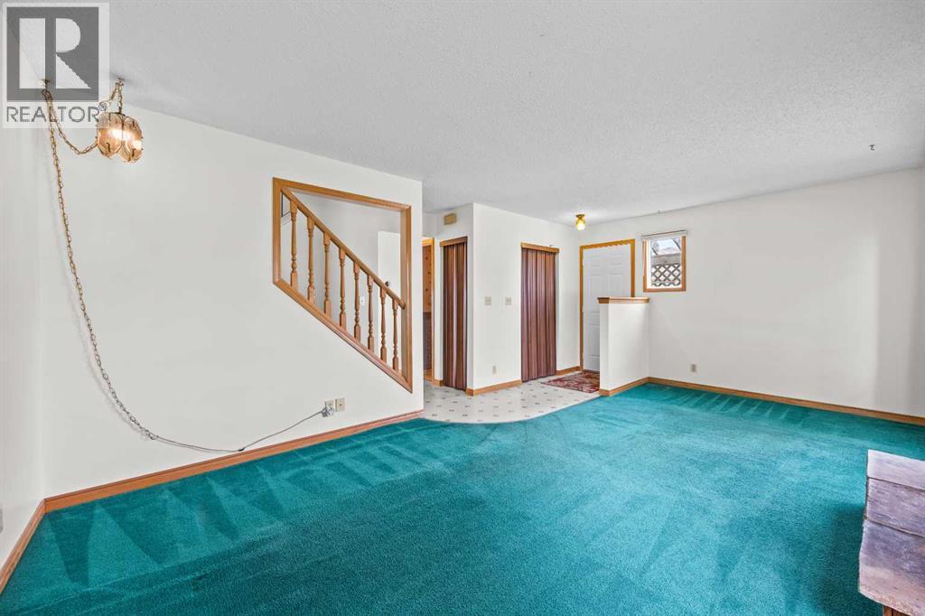 6419b 33 Avenue Nw Property Photo 15