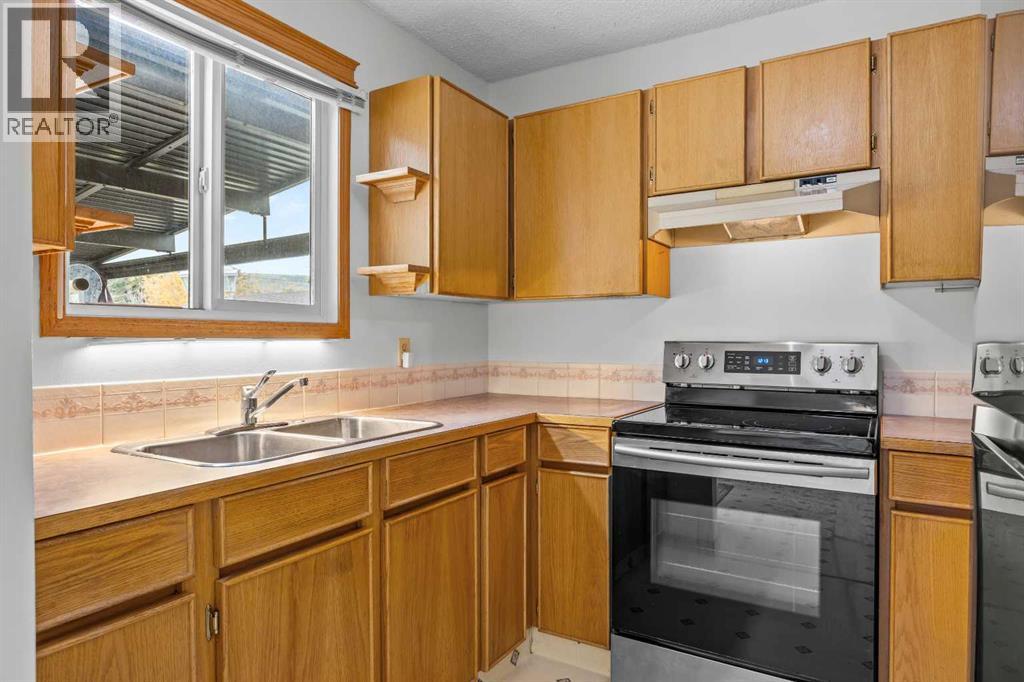 6419b 33 Avenue Nw Property Photo 21
