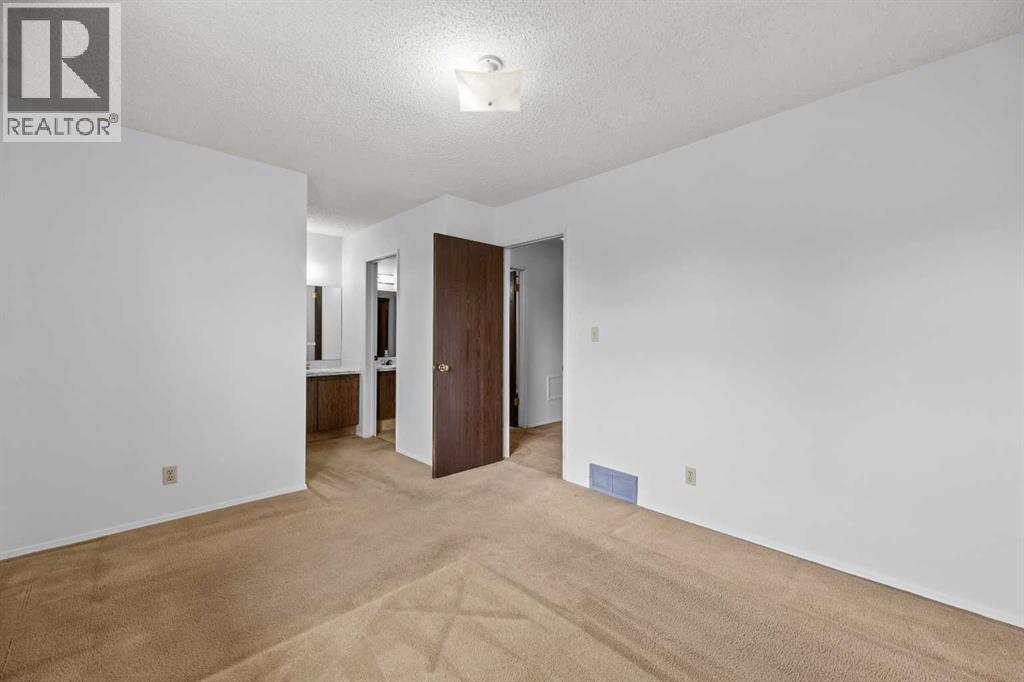 6419b 33 Avenue Nw Property Photo 26