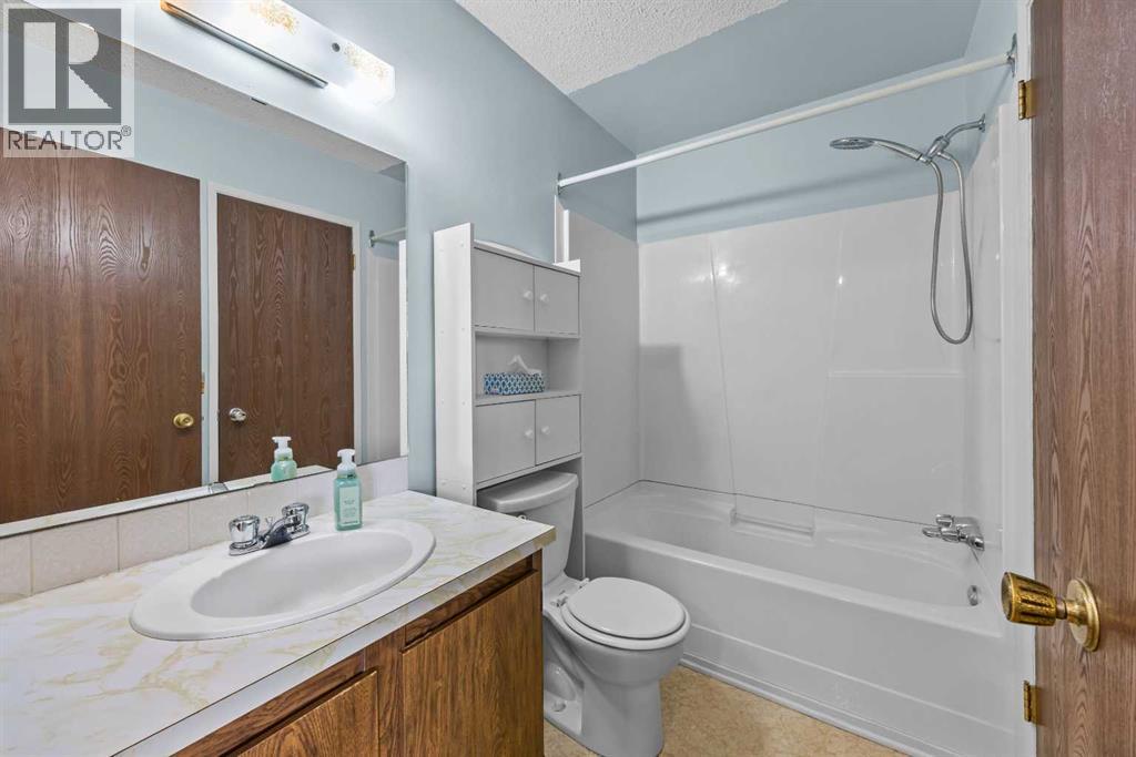 6419b 33 Avenue Nw Property Photo 30