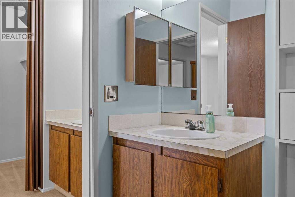 6419b 33 Avenue Nw Property Photo 31
