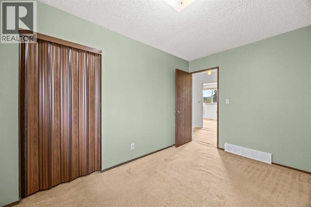 6419b 33 Avenue Nw Property Photo 37