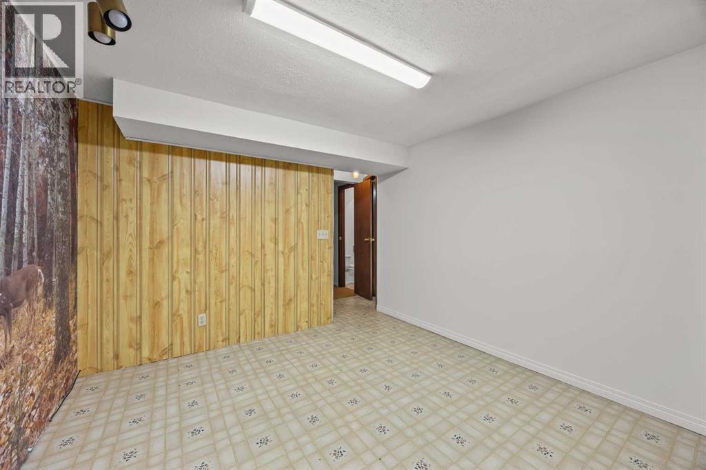 6419b 33 Avenue Nw Property Photo 40