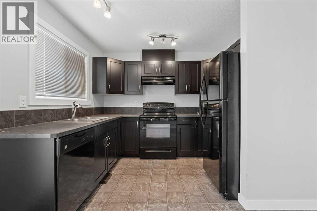 237 Silkstone Road West Property Photo 10