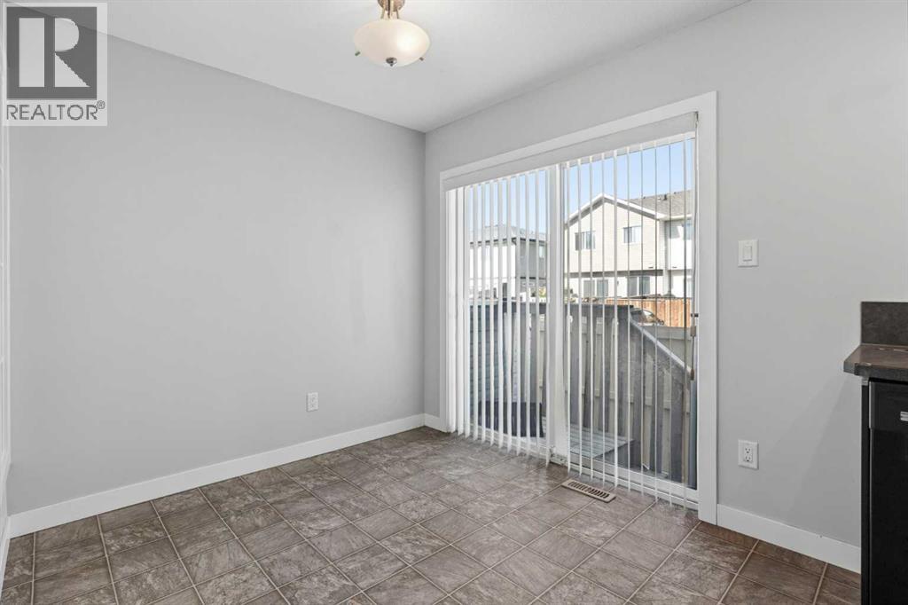 237 Silkstone Road West Property Photo 12