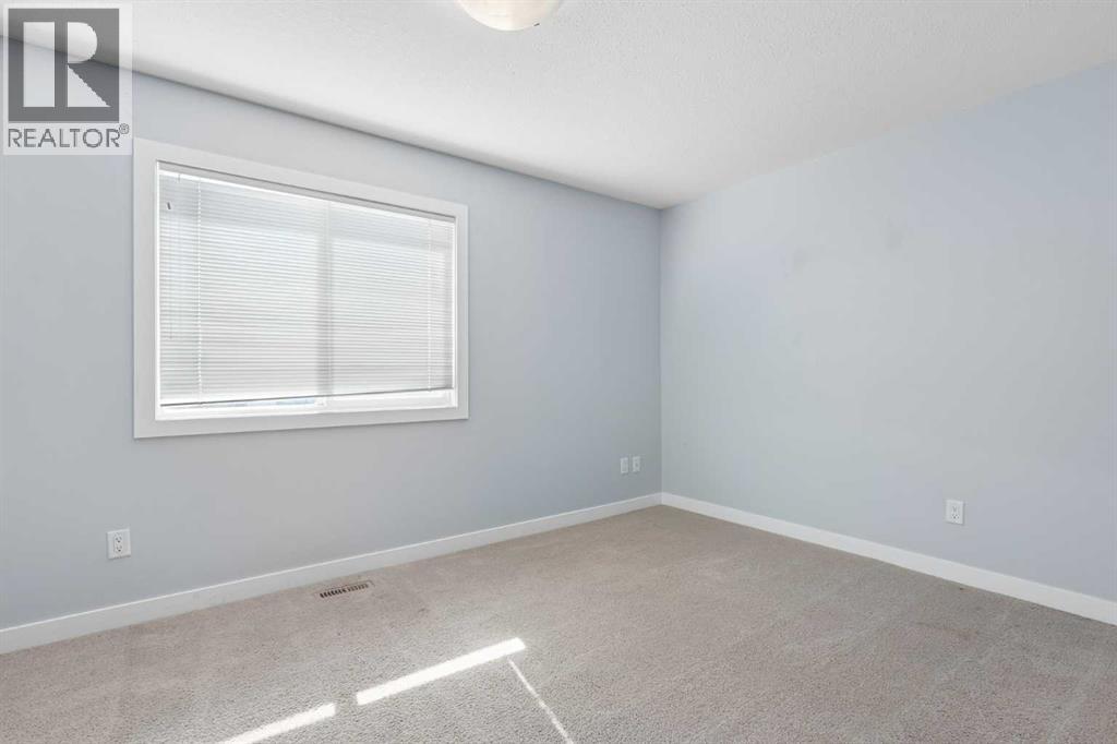 237 Silkstone Road West Property Photo 14