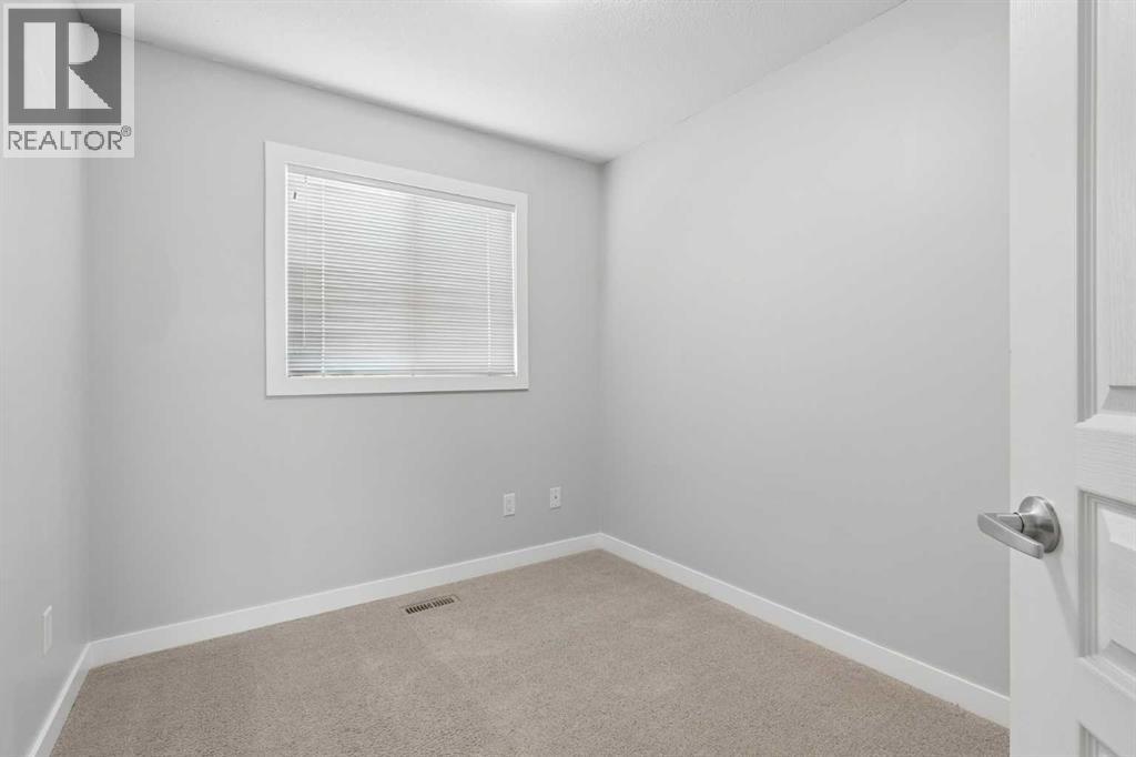 237 Silkstone Road West Property Photo 19