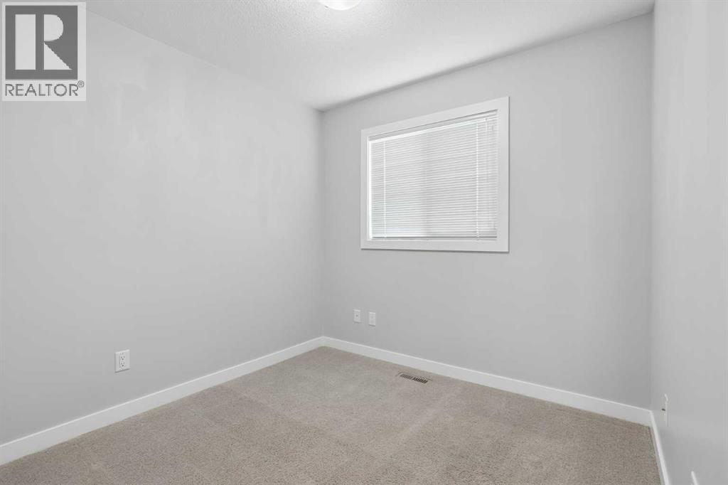 237 Silkstone Road West Property Photo 21