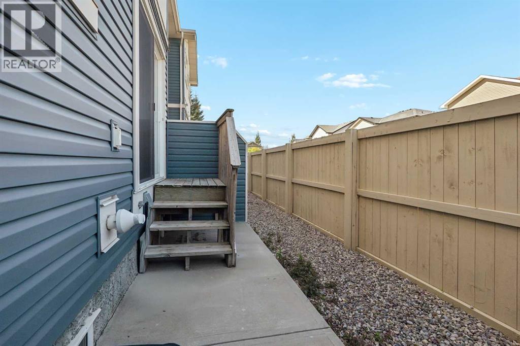 237 Silkstone Road West Property Photo 27