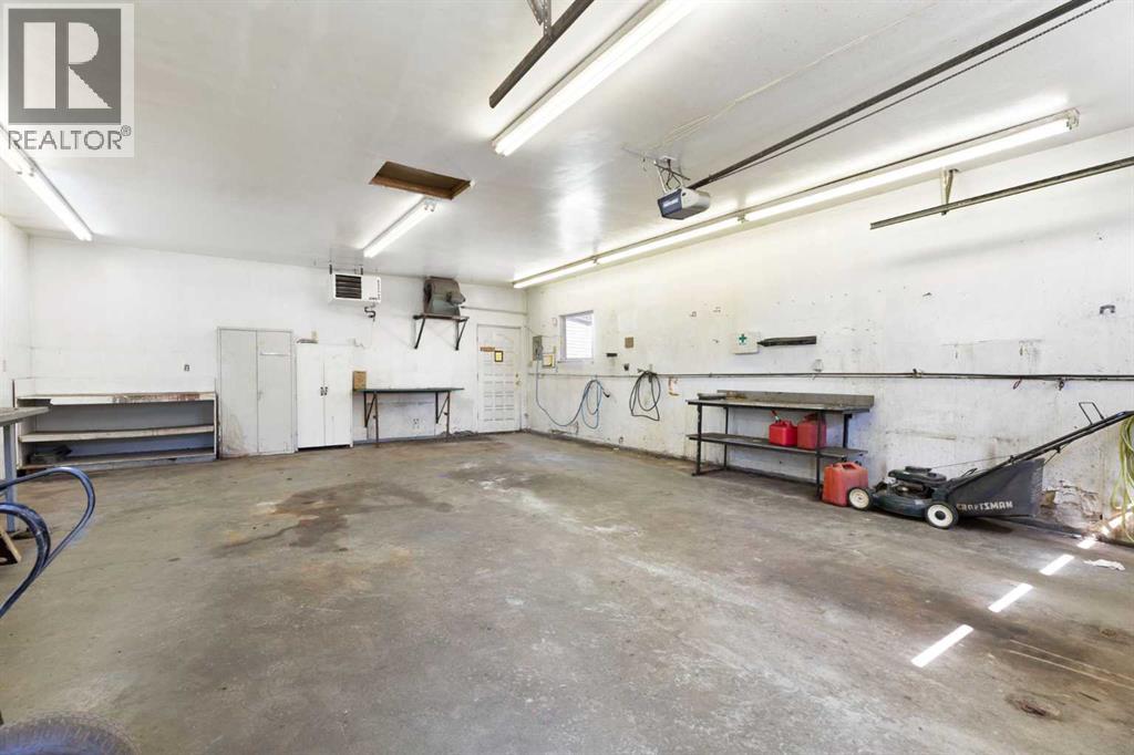 3819 1 Street Ne Property Photo 27