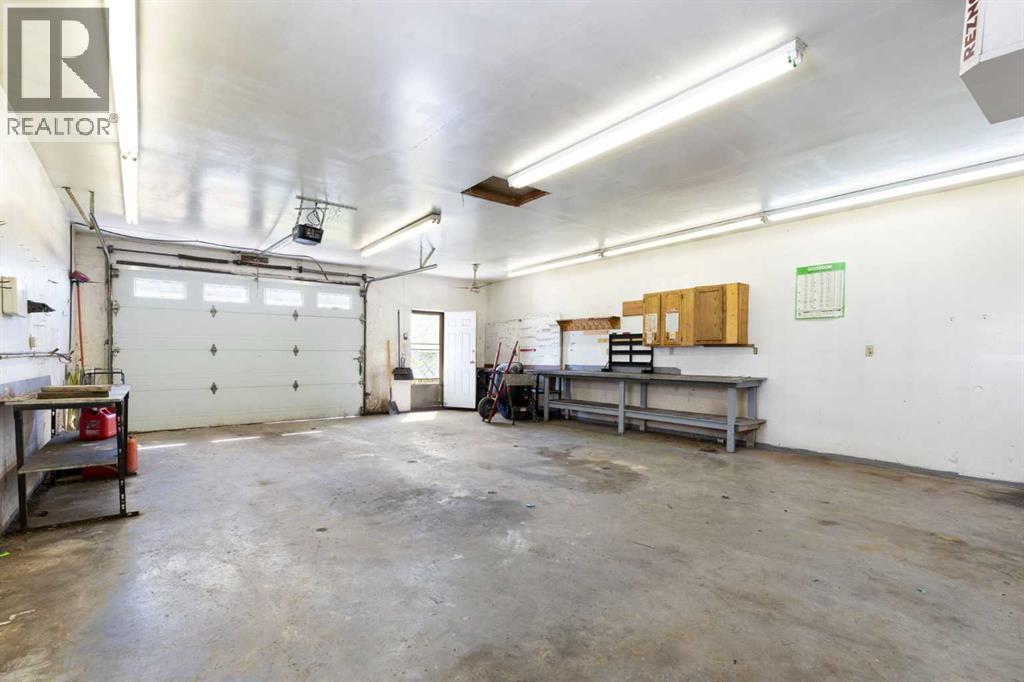 3819 1 Street Ne Property Photo 28