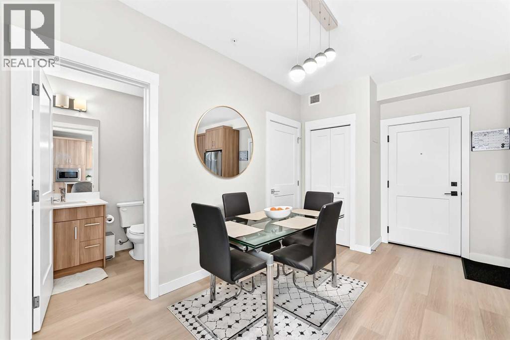 200 Seton Circle Southeast Property Photo 13