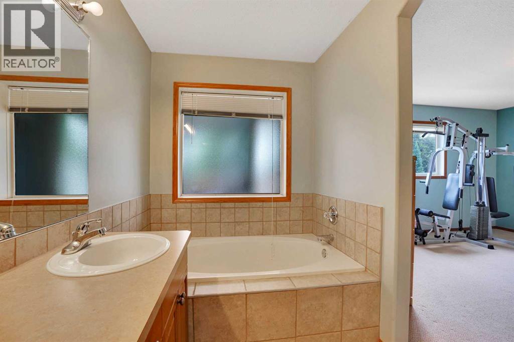 144 Hillcrest Cape Property Photo 23