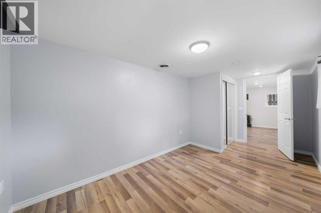 239 24 Avenue Ne Property Photo 37