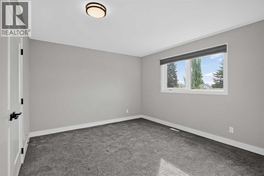 169 Silver Mead Crescent Nw Property Photo 21