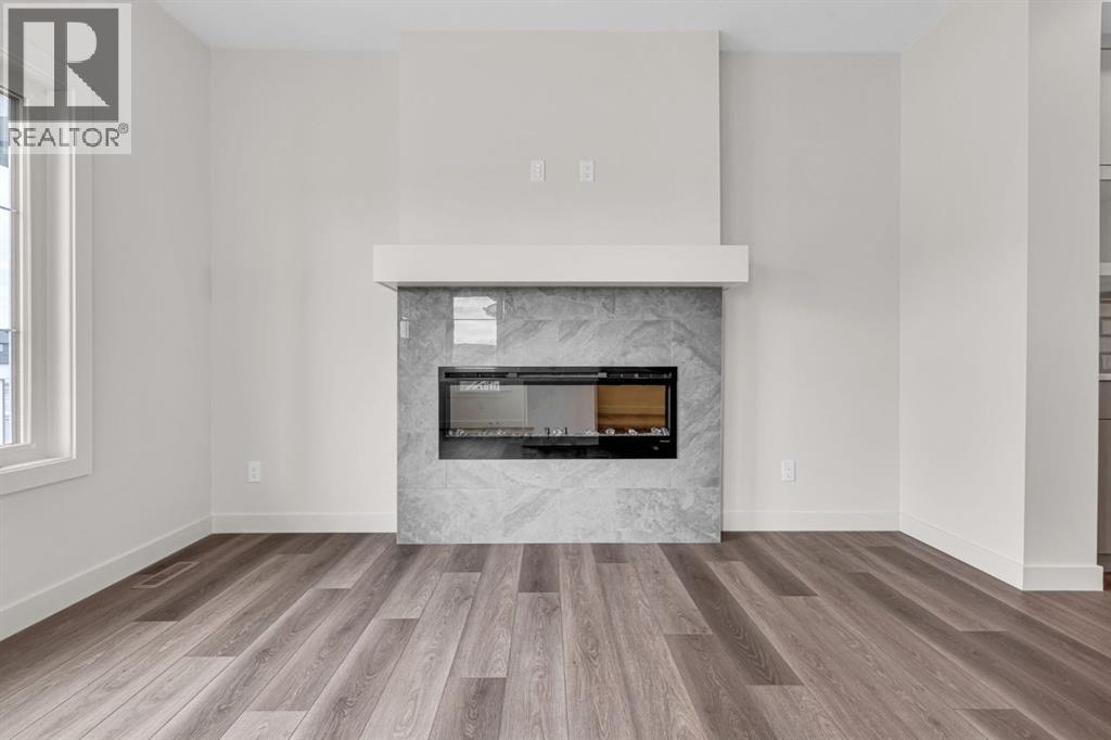 178 Lanark Gate Se Property Photo 8