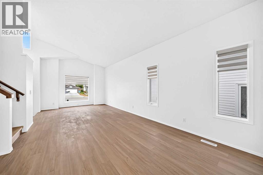 355 Millrise Drive Sw Property Photo 14