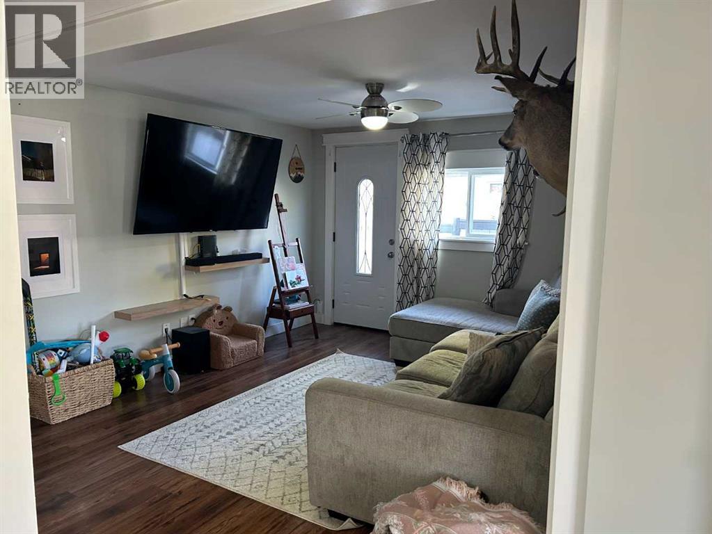 721 5 Avenue Nw Property Photo 9