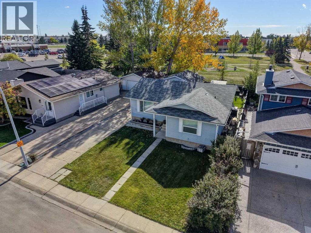 325 Flett Drive Ne Property Photo 3