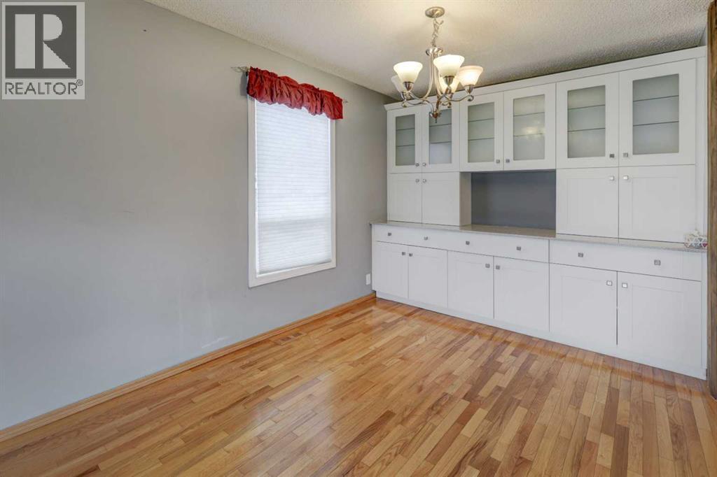 325 Flett Drive Ne Property Photo 7