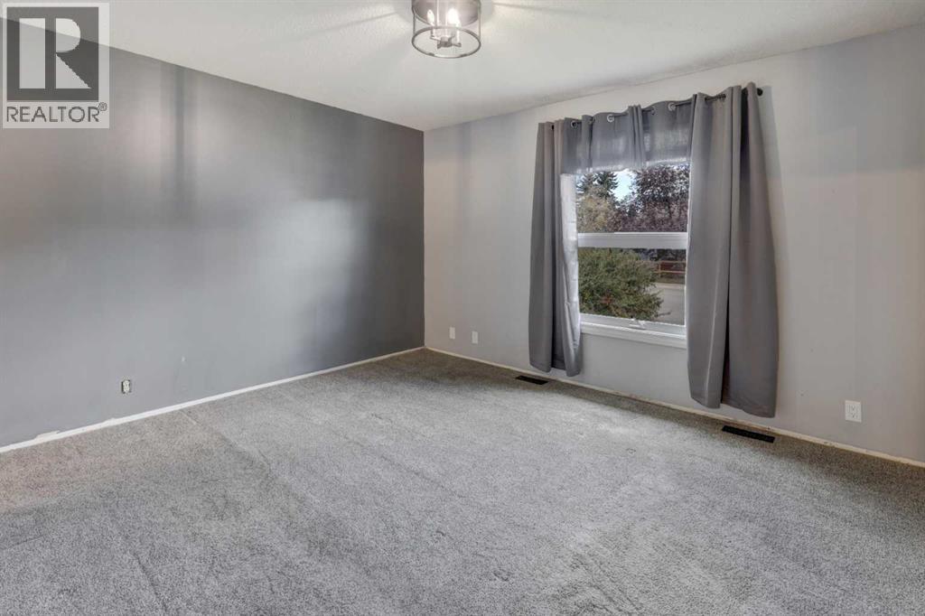 325 Flett Drive Ne Property Photo 12