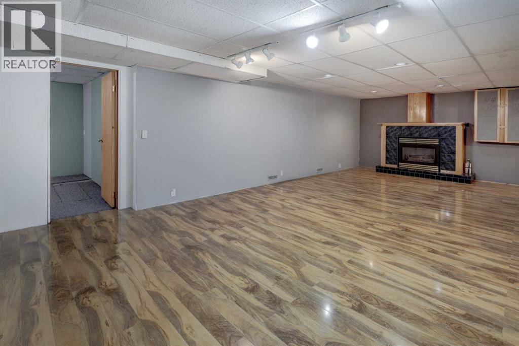 325 Flett Drive Ne Property Photo 23
