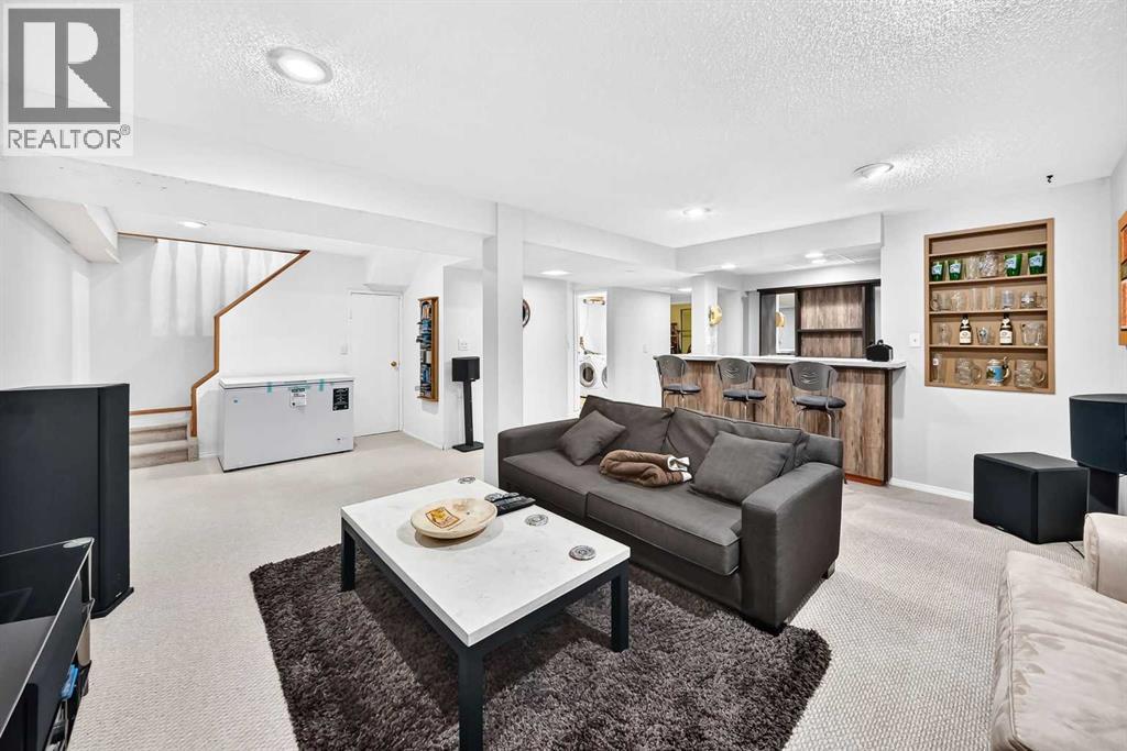 316 Glamorgan Place Sw Property Photo 22
