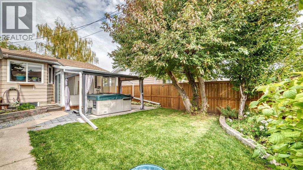 316 Glamorgan Place Sw Property Photo 32
