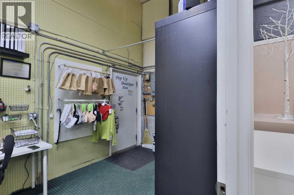 4955 50 Street Property Photo 26