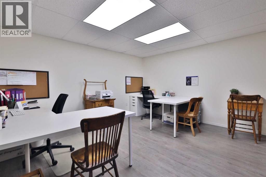4955 50 Street Property Photo 29