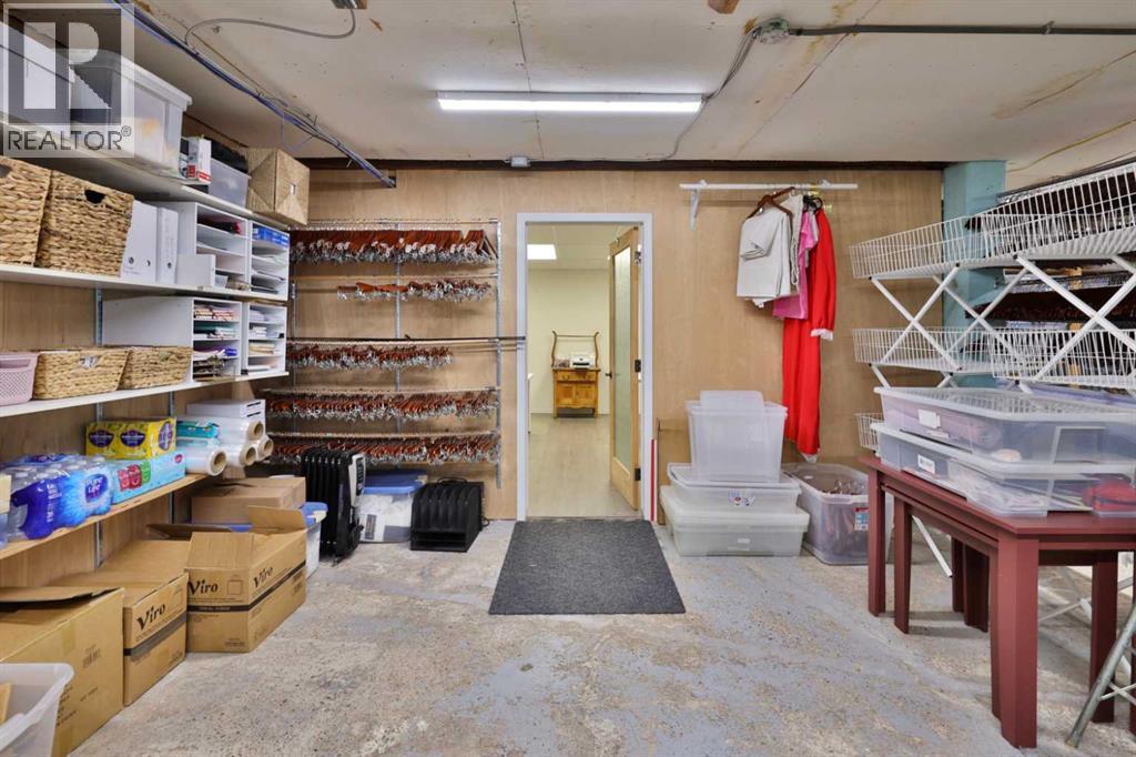 4955 50 Street Property Photo 34