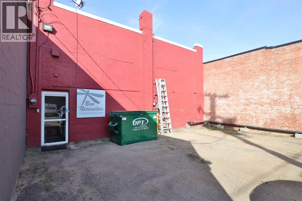 4955 50 Street Property Photo 36