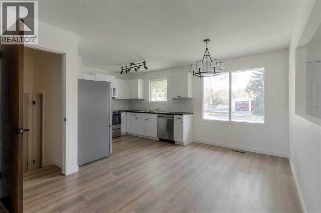 1721 2b Avenue N Property Photo 8