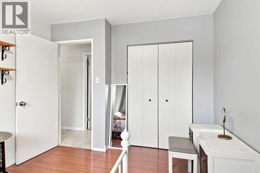 9313 111 Avenue Property Photo 18