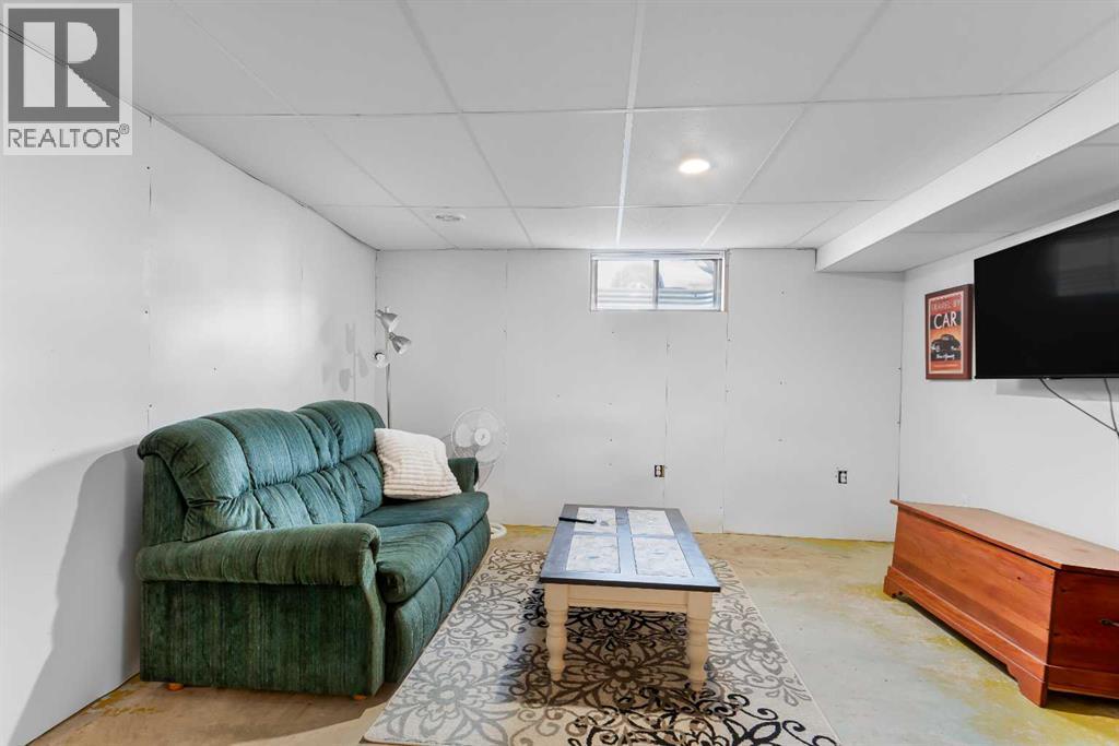 9313 111 Avenue Property Photo 20