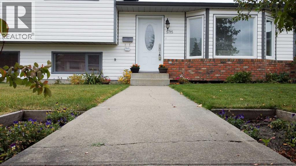 5715 58 Avenue Property Photo 4