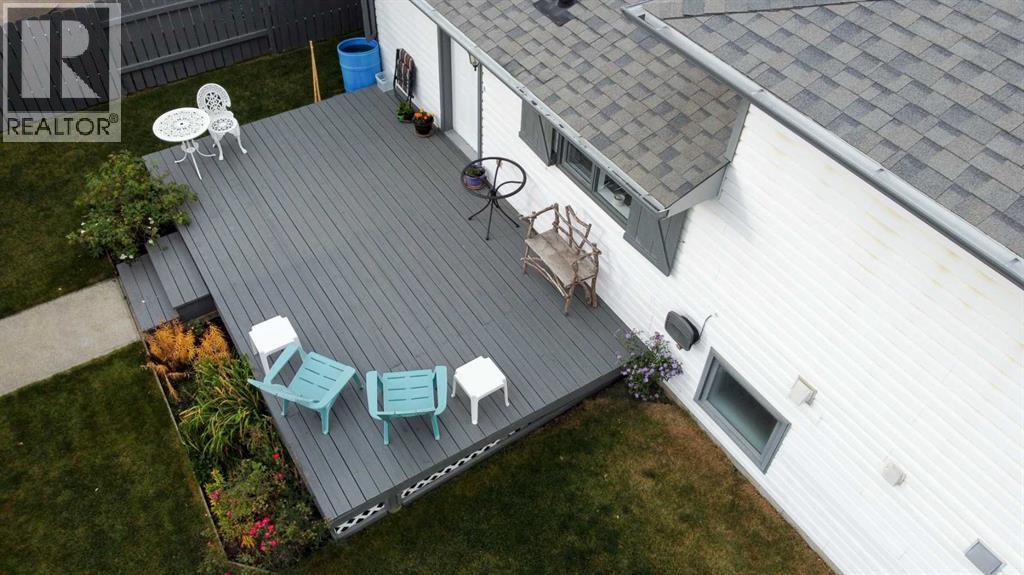 5715 58 Avenue Property Photo 6