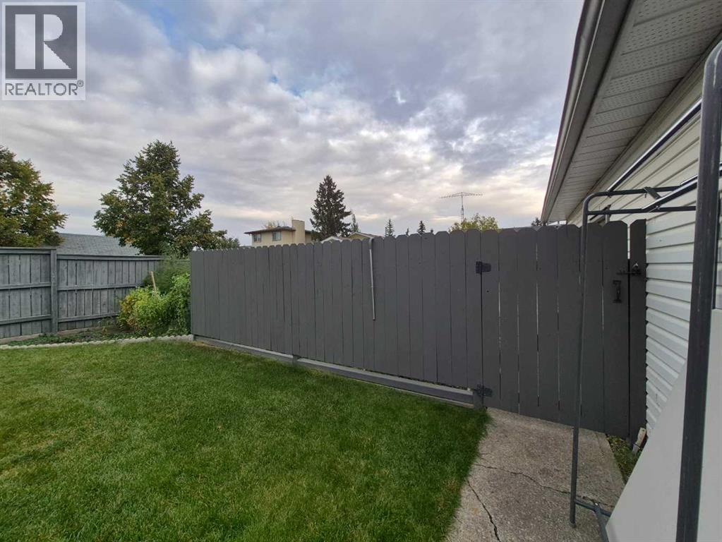 5715 58 Avenue Property Photo 16