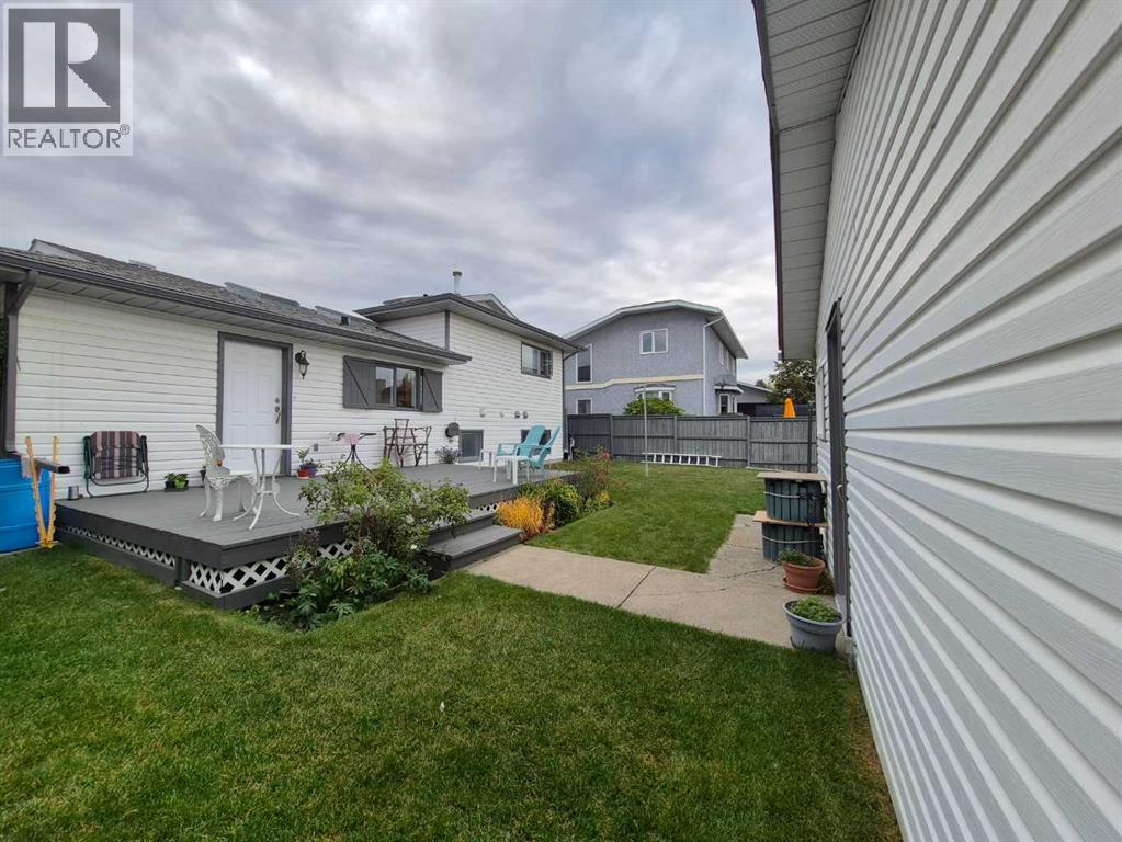5715 58 Avenue Property Photo 17