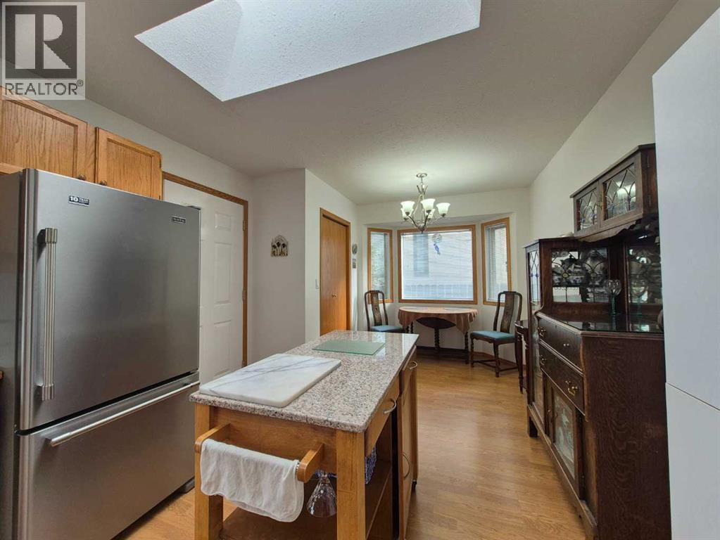5715 58 Avenue Property Photo 23