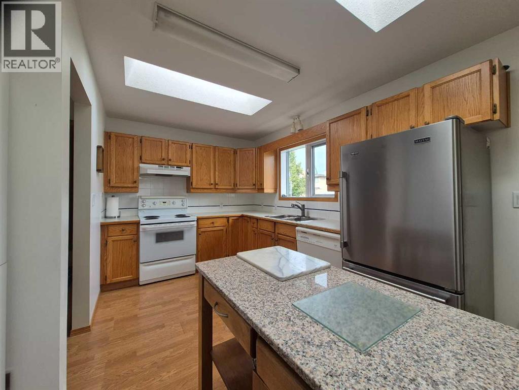 5715 58 Avenue Property Photo 24
