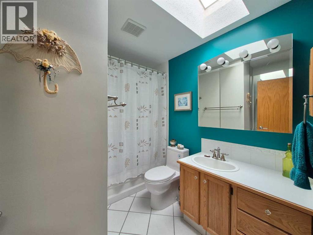 5715 58 Avenue Property Photo 32